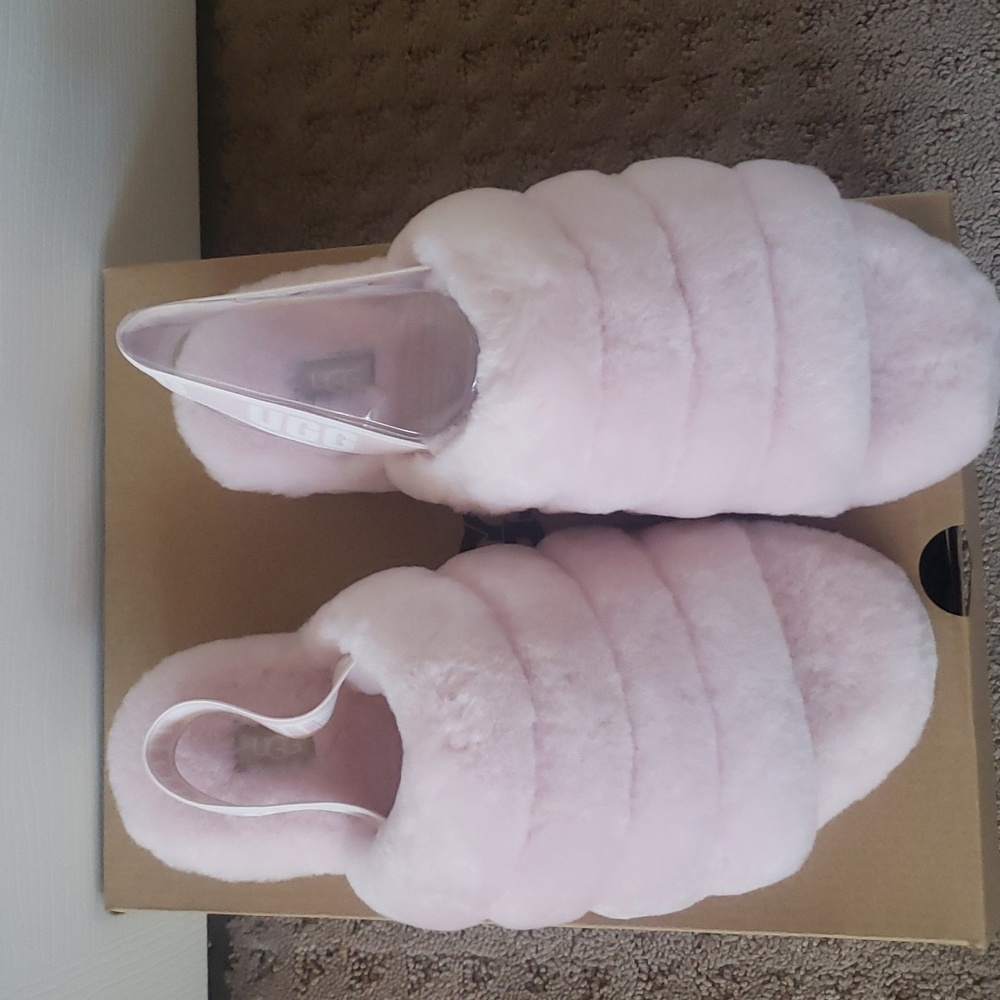 UGG pink slides